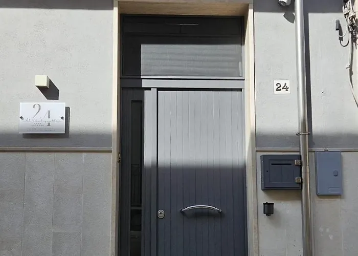 Al Ventiquattro Hébergement de vacances *